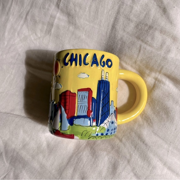 Chicago Skyline Tourist Colorful Ceramic Mug - Picture 2 of 3